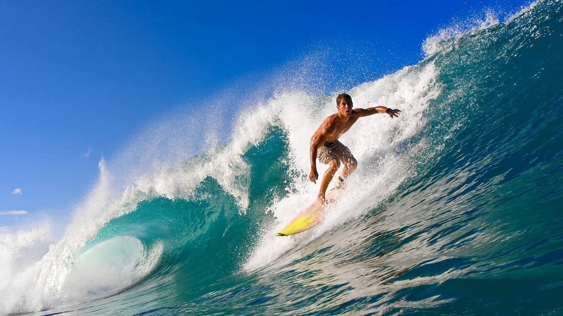 欧冠“传奇球员”的经典瞬间集锦，欧冠最精彩